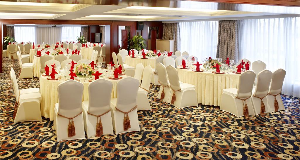 Shenyang Rich Gate Hotel Luaran gambar