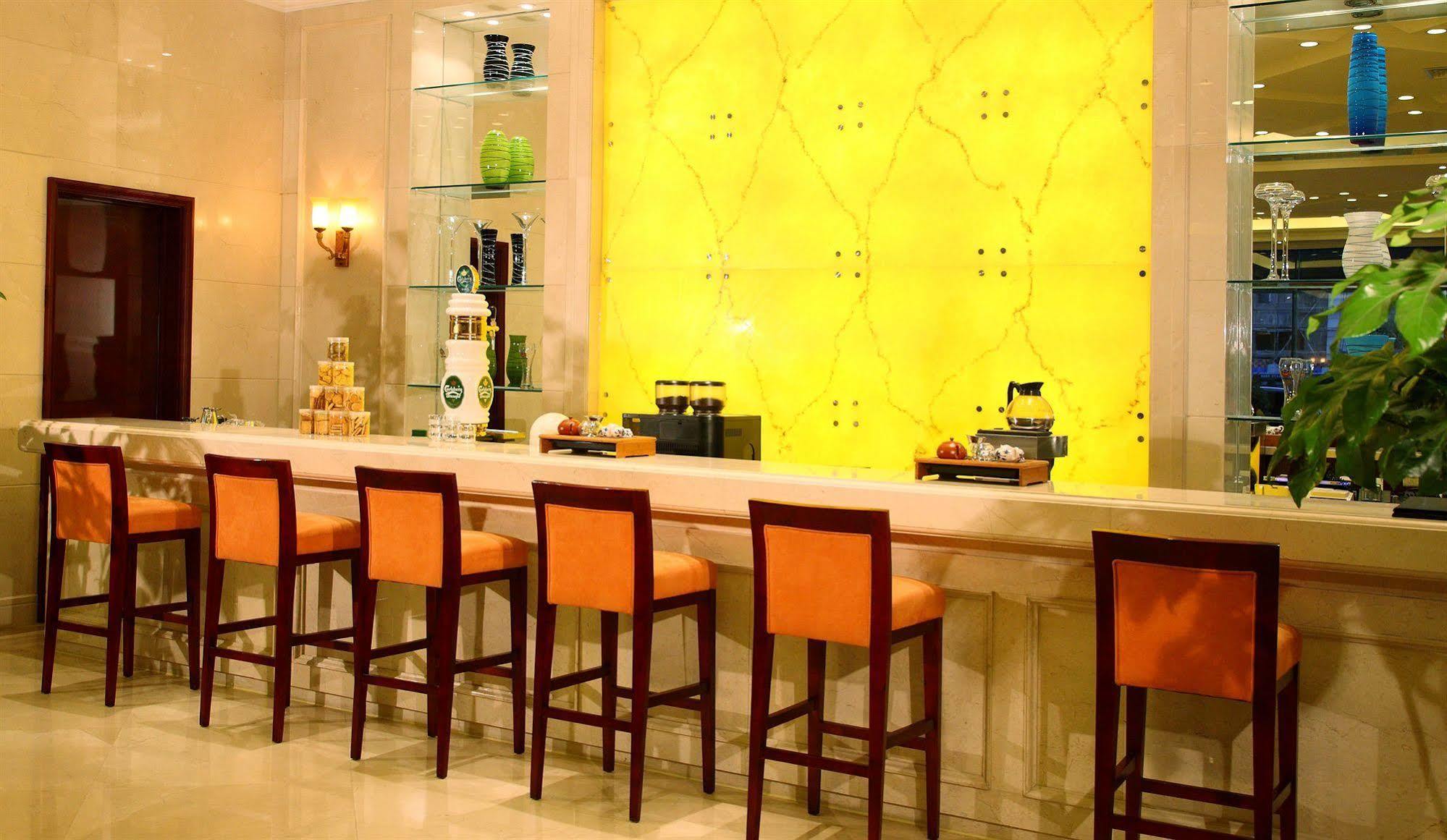 Shenyang Rich Gate Hotel Luaran gambar